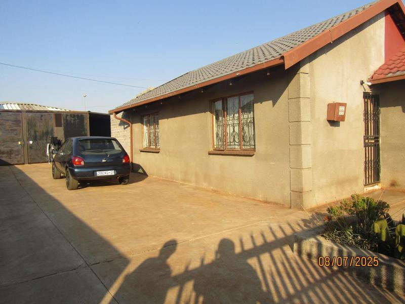 2 Bedroom Property for Sale in Vosloorus Ext 3 Gauteng