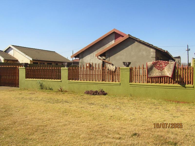 2 Bedroom Property for Sale in Vosloorus Ext 3 Gauteng