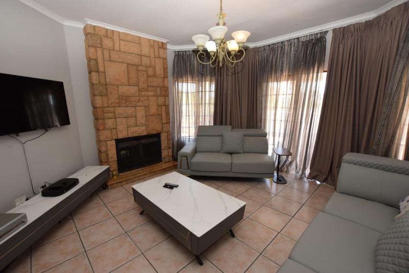 To Let 3 Bedroom Property for Rent in Kyalami Hills Gauteng