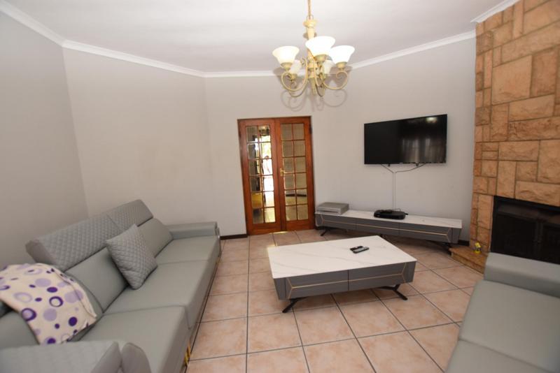 To Let 3 Bedroom Property for Rent in Kyalami Hills Gauteng