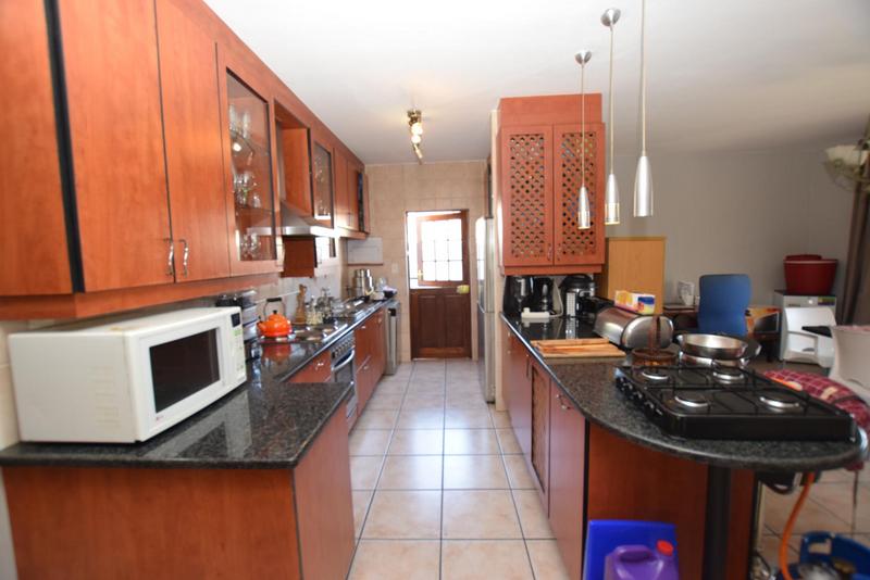 To Let 3 Bedroom Property for Rent in Kyalami Hills Gauteng