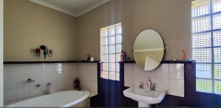 4 Bedroom Property for Sale in Freeway Park Gauteng
