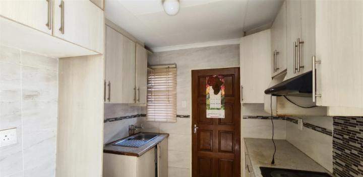 3 Bedroom Property for Sale in Windmill Park Gauteng