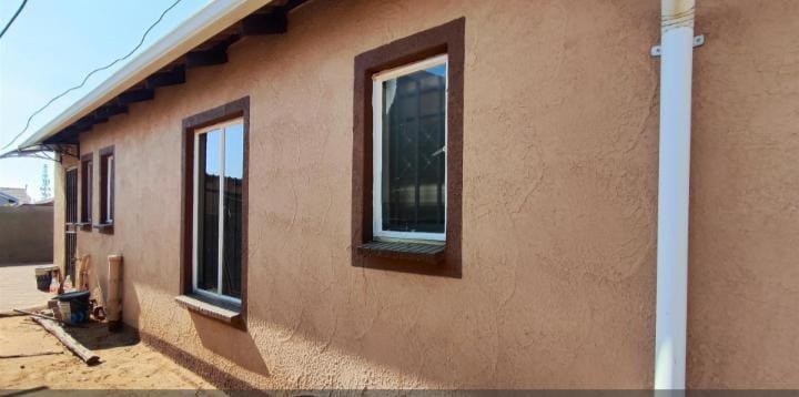 3 Bedroom Property for Sale in Windmill Park Gauteng