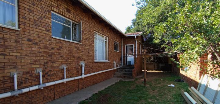 7 Bedroom Property for Sale in Elsburg Gauteng