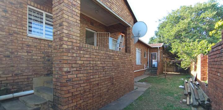 7 Bedroom Property for Sale in Elsburg Gauteng