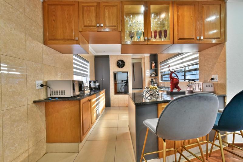 3 Bedroom Property for Sale in Bassonia Gauteng