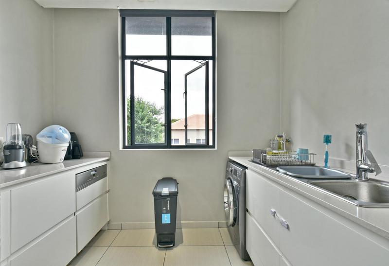 2 Bedroom Property for Sale in Dunkeld Gauteng