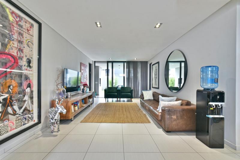 2 Bedroom Property for Sale in Dunkeld Gauteng