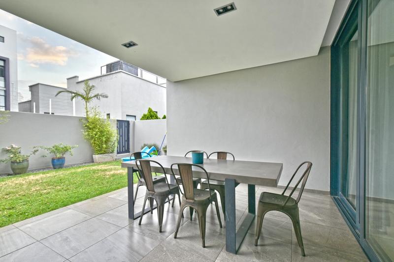 2 Bedroom Property for Sale in Dunkeld Gauteng