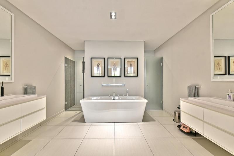 2 Bedroom Property for Sale in Dunkeld Gauteng