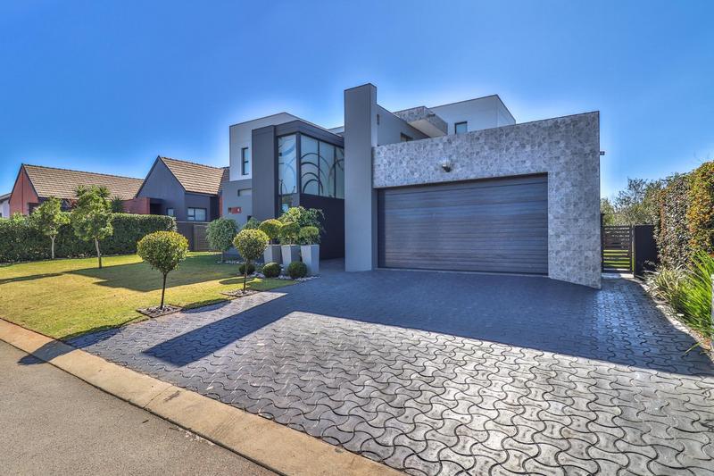 4 Bedroom Property for Sale in Midstream Meadows Gauteng