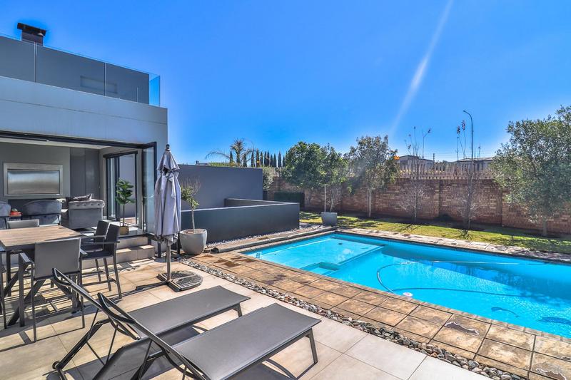 4 Bedroom Property for Sale in Midstream Meadows Gauteng