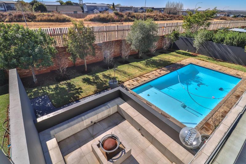 4 Bedroom Property for Sale in Midstream Meadows Gauteng