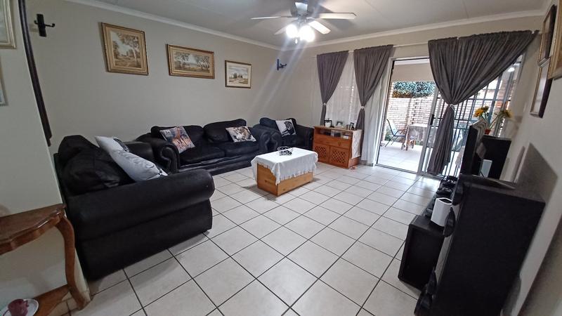 3 Bedroom Property for Sale in Annlin Gauteng