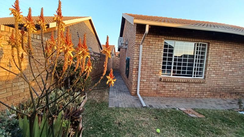 3 Bedroom Property for Sale in Annlin Gauteng