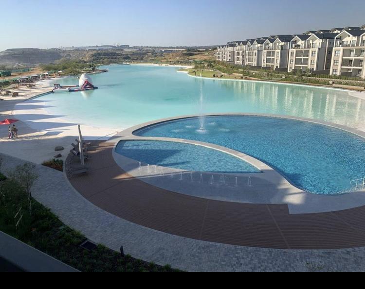 To Let 3 Bedroom Property for Rent in Waterfall Gauteng