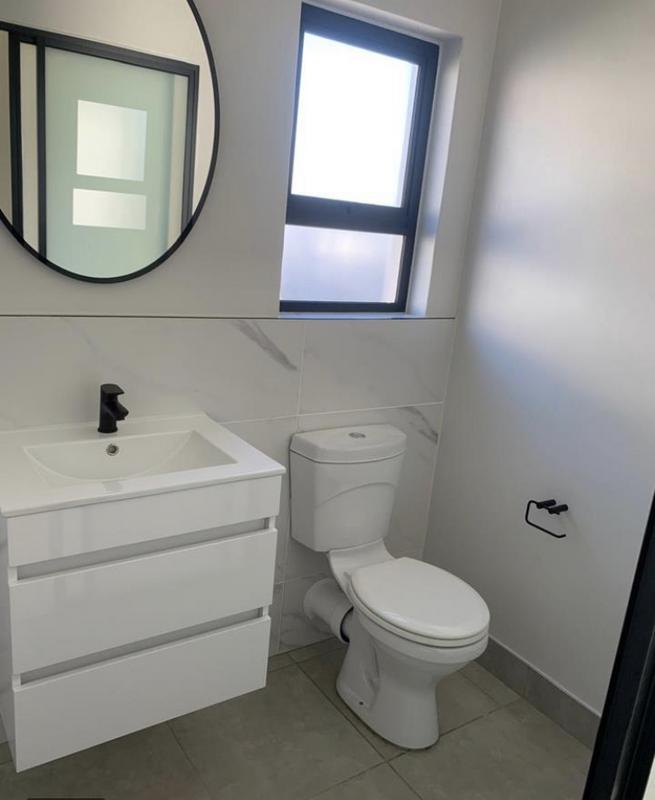 To Let 3 Bedroom Property for Rent in Waterfall Gauteng