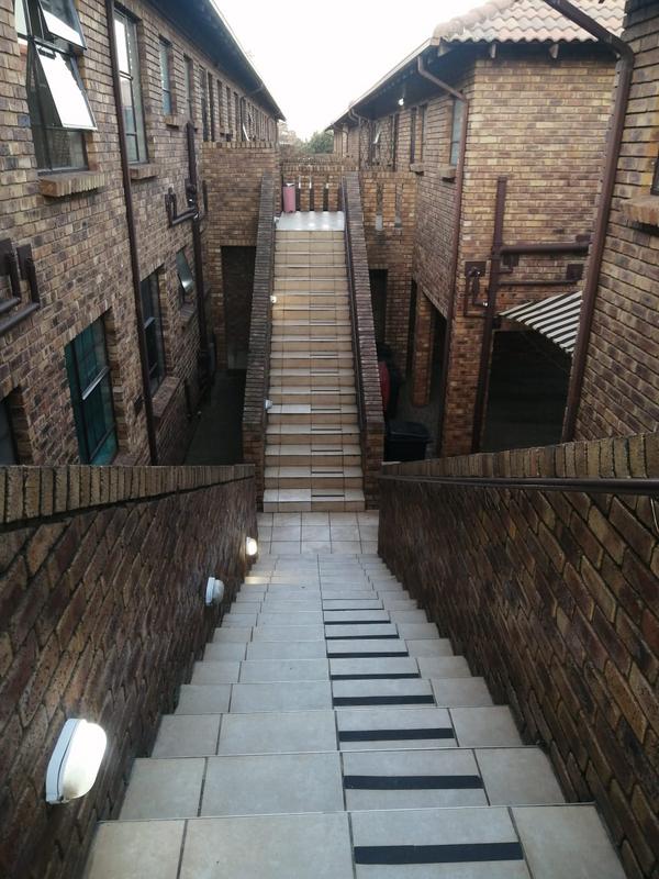 To Let 2 Bedroom Property for Rent in Elandsfontein Gauteng