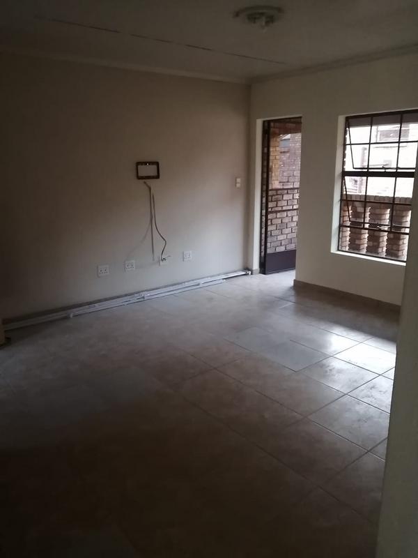 To Let 2 Bedroom Property for Rent in Elandsfontein Gauteng