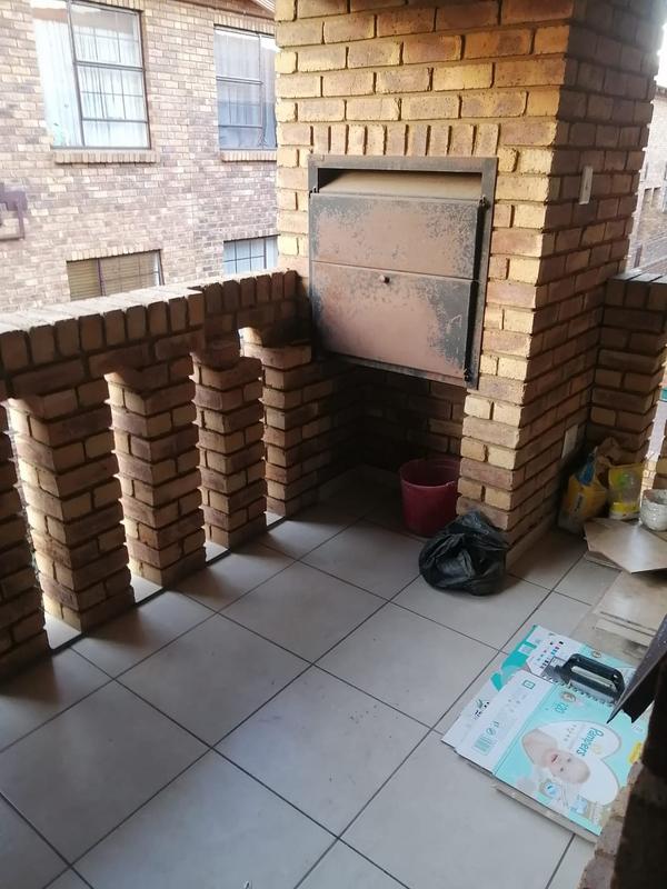 To Let 2 Bedroom Property for Rent in Elandsfontein Gauteng