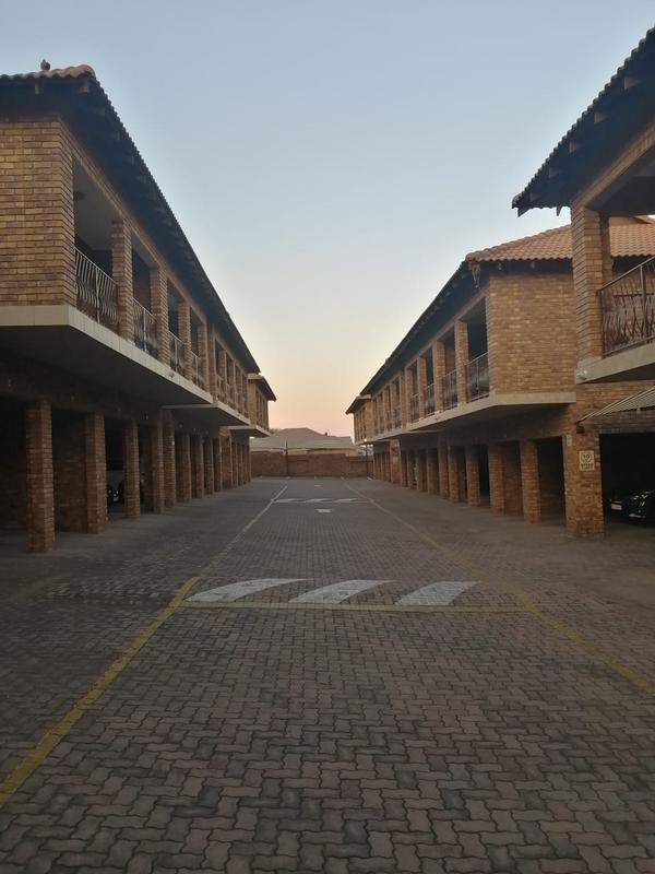 To Let 2 Bedroom Property for Rent in Elandsfontein Gauteng