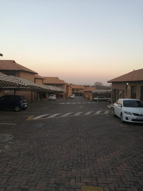 To Let 2 Bedroom Property for Rent in Elandsfontein Gauteng