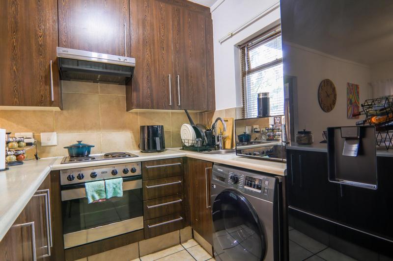 1 Bedroom Property for Sale in Paulshof Gauteng