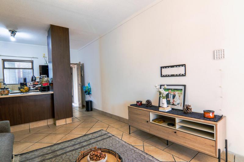 1 Bedroom Property for Sale in Paulshof Gauteng