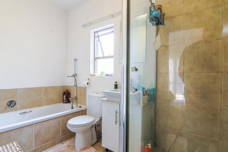 1 Bedroom Property for Sale in Paulshof Gauteng