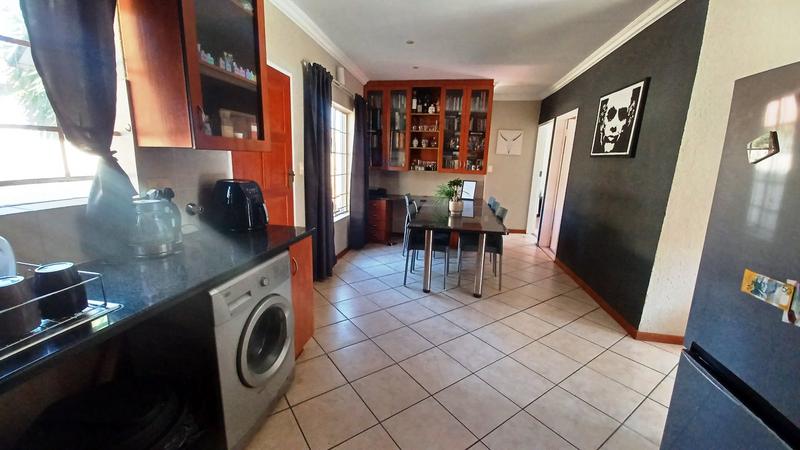 2 Bedroom Property for Sale in Annlin Gauteng