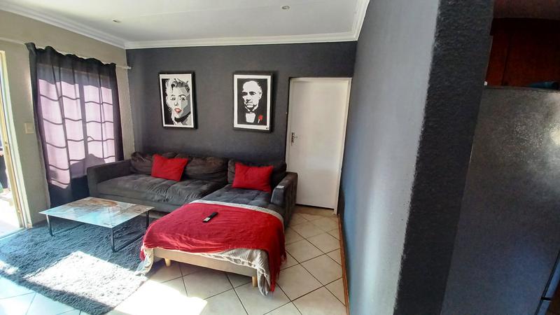 2 Bedroom Property for Sale in Annlin Gauteng