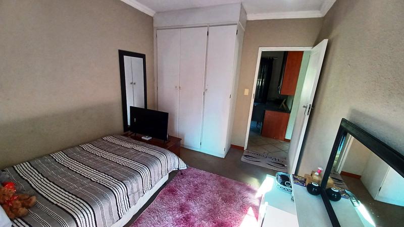 2 Bedroom Property for Sale in Annlin Gauteng