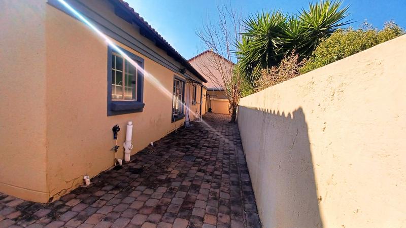 2 Bedroom Property for Sale in Annlin Gauteng