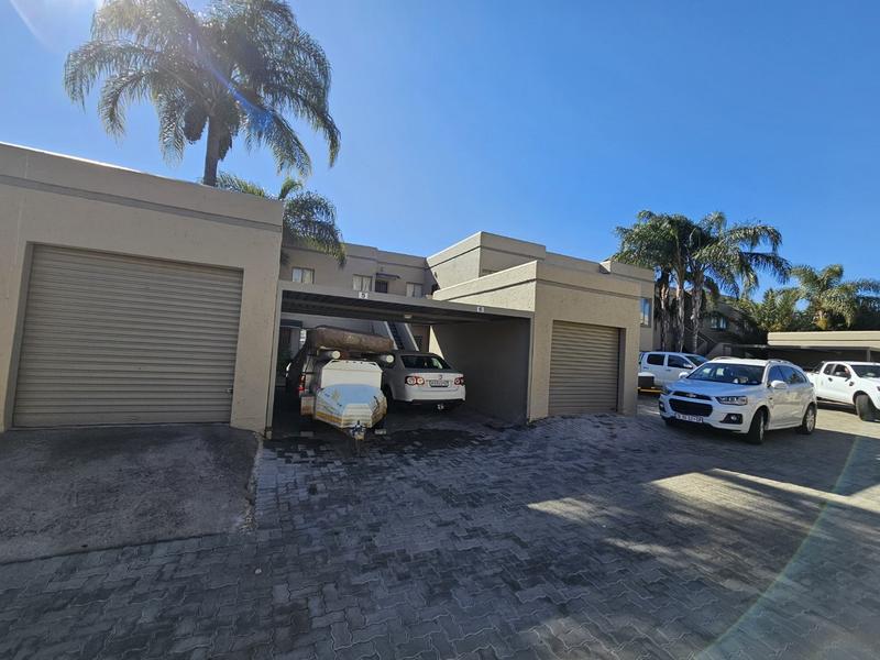 2 Bedroom Property for Sale in Magalieskruin Gauteng