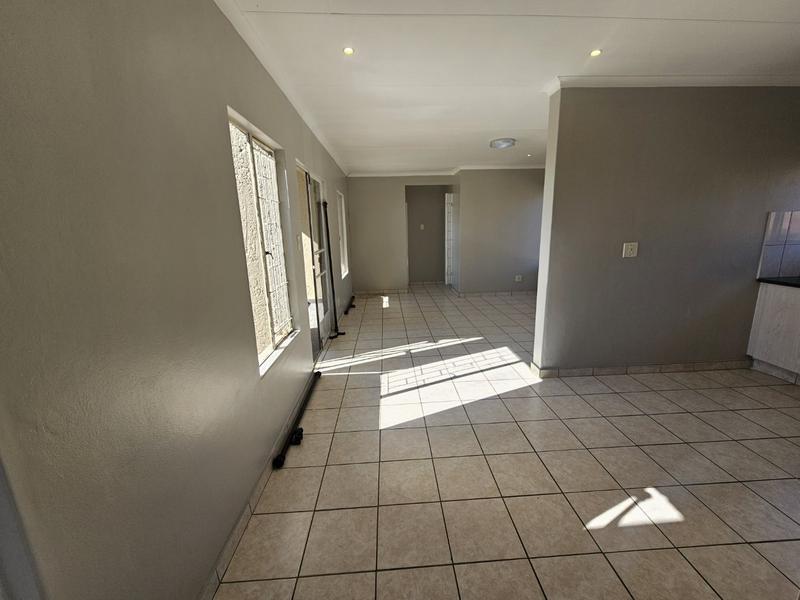 2 Bedroom Property for Sale in Magalieskruin Gauteng