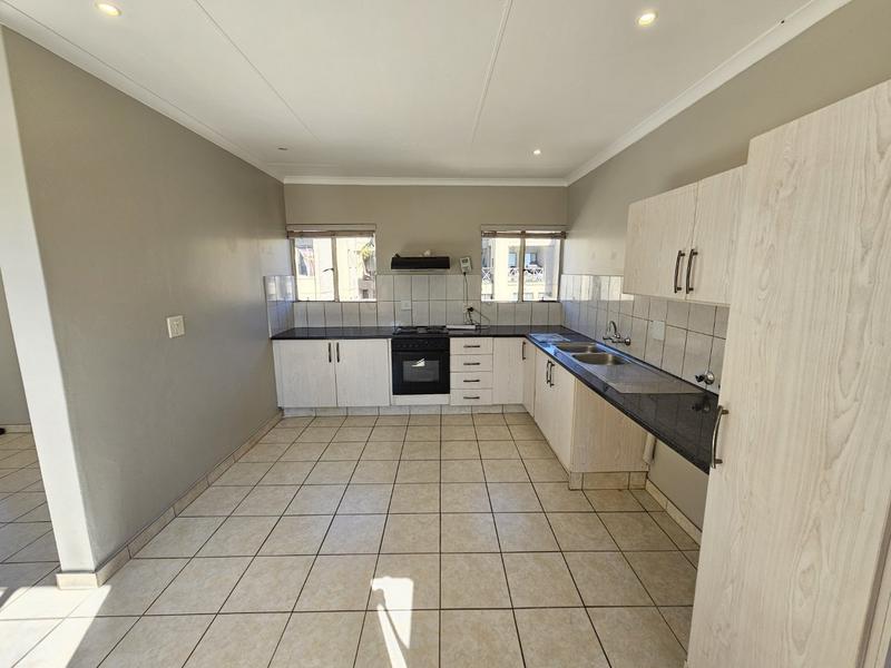 2 Bedroom Property for Sale in Magalieskruin Gauteng