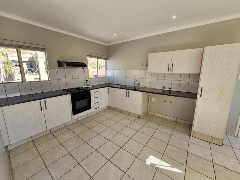 2 Bedroom Property for Sale in Magalieskruin Gauteng