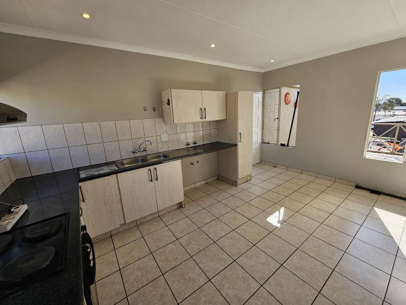 2 Bedroom Property for Sale in Magalieskruin Gauteng