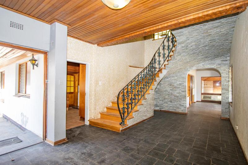 5 Bedroom Property for Sale in Kyalami Ah Gauteng