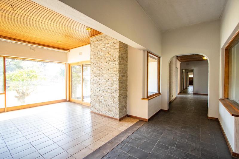 5 Bedroom Property for Sale in Kyalami Ah Gauteng