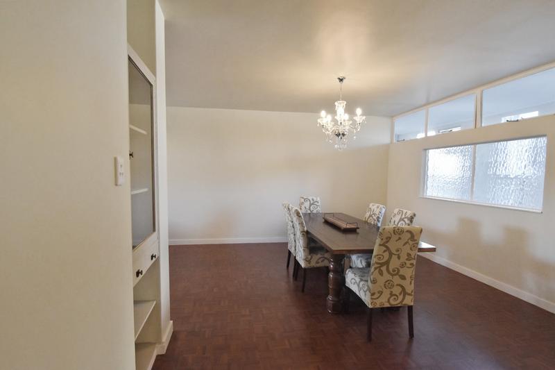 To Let 3 Bedroom Property for Rent in Benmore Gardens Gauteng