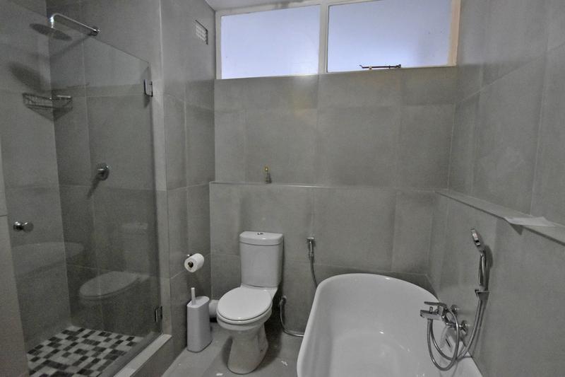 To Let 3 Bedroom Property for Rent in Benmore Gardens Gauteng