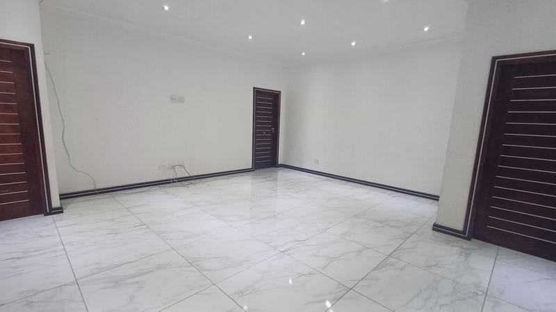 4 Bedroom Property for Sale in Raslouw Gardens Gauteng