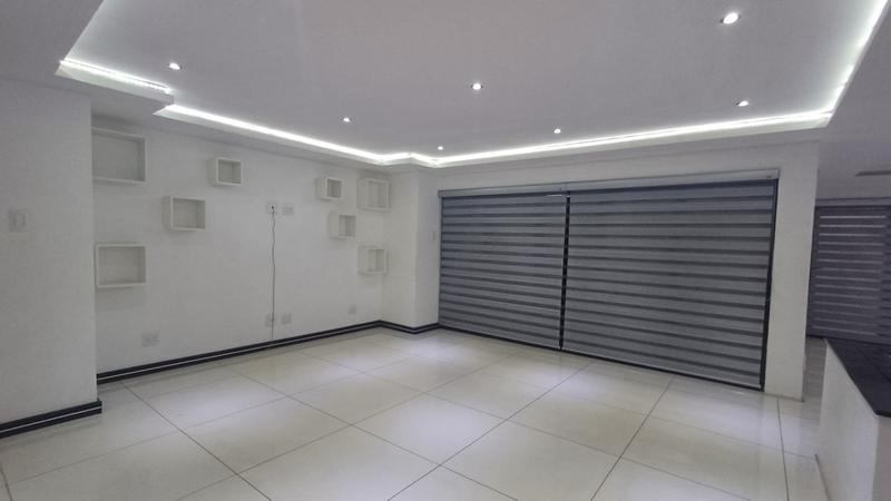4 Bedroom Property for Sale in Raslouw Gardens Gauteng