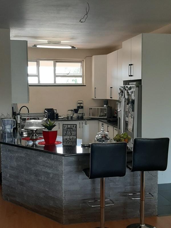 To Let 3 Bedroom Property for Rent in Bedfordview Gauteng