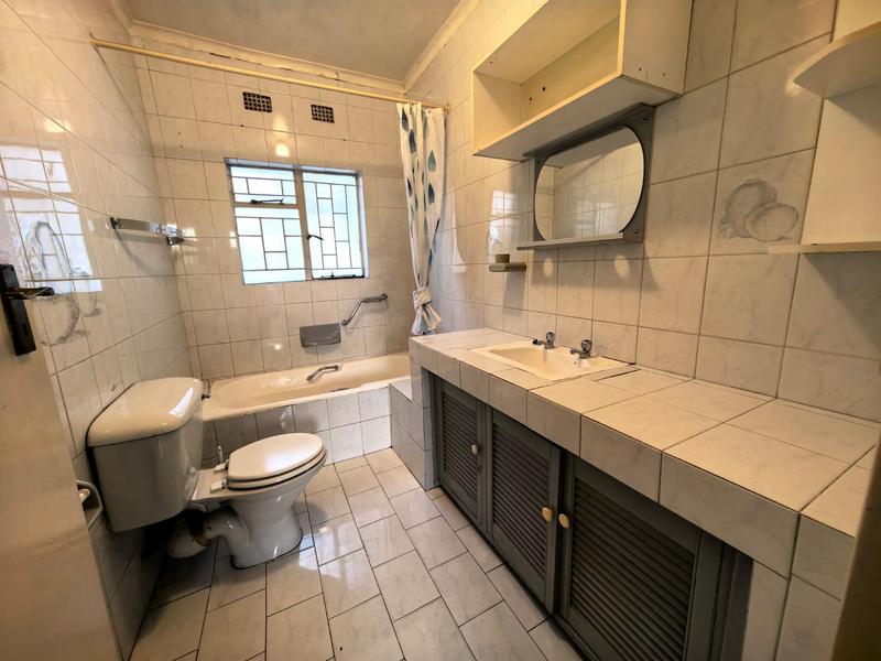 To Let 1 Bedroom Property for Rent in Edenvale Gauteng