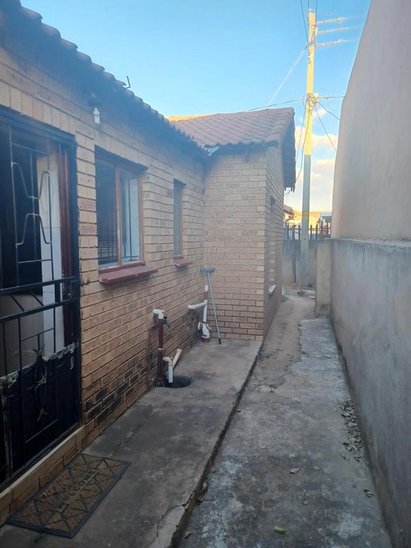 To Let 3 Bedroom Property for Rent in Ebony Park Gauteng