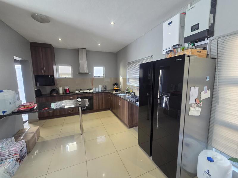 3 Bedroom Property for Sale in Eldo Lakes Estate Gauteng