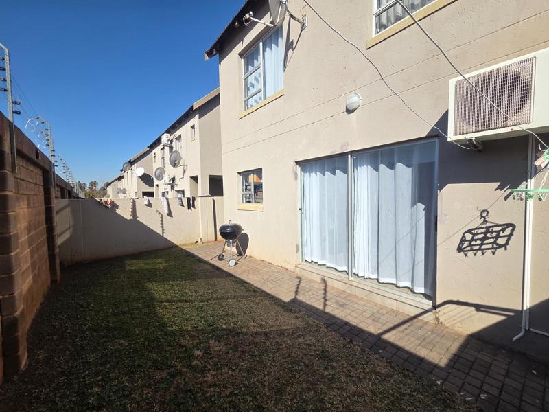 3 Bedroom Property for Sale in Eldo Lakes Estate Gauteng